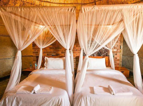 Naibala Manyara Lodge 음토와음부 외부 사진